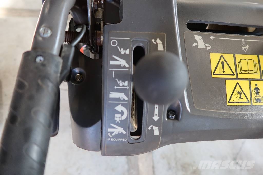 Husqvarna ST 276EP Entretien du sol - Autres