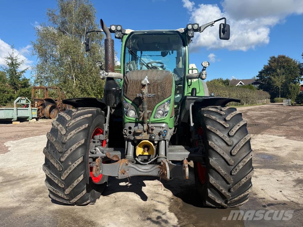 Fendt 724 SCR Profi Plus Трактори