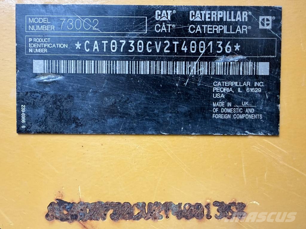 CAT 730C2 Шарнирно-сочленённые самосвалы