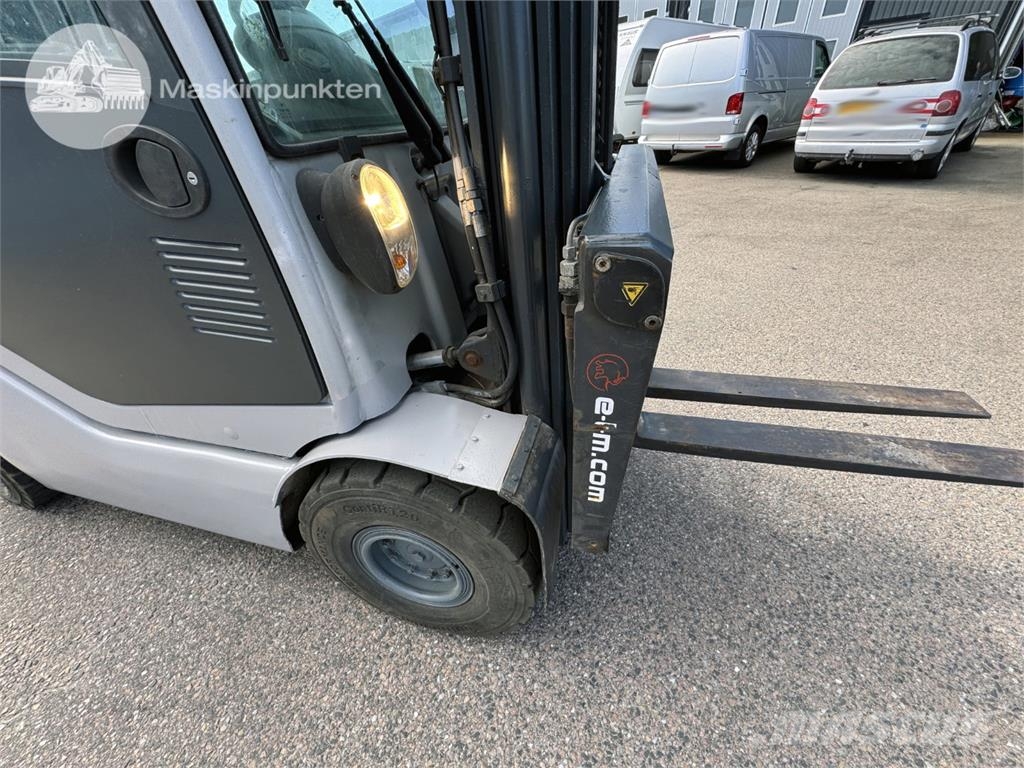 Still RX 70-25 Hybrid شاحنات الديزل