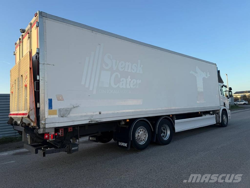 Scania P320LB6X2*4MNB Seria nr 0281 Camion frigorifique