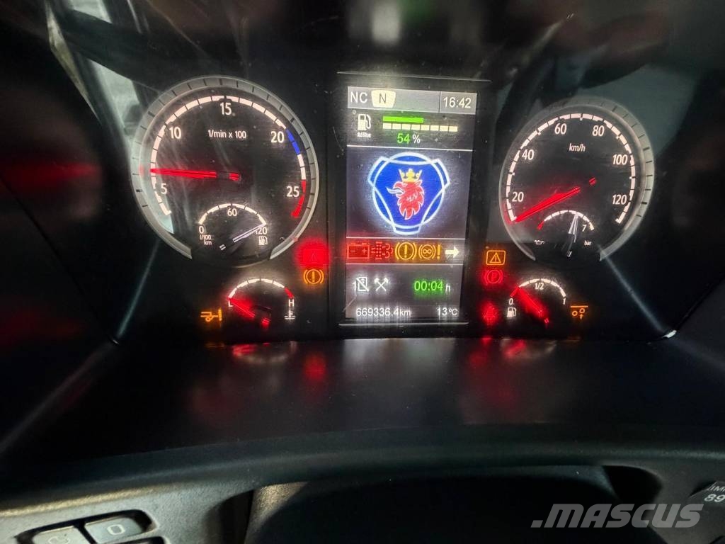 Scania P320LB6X2*4MNB Seria nr 0281 Camion frigorifique