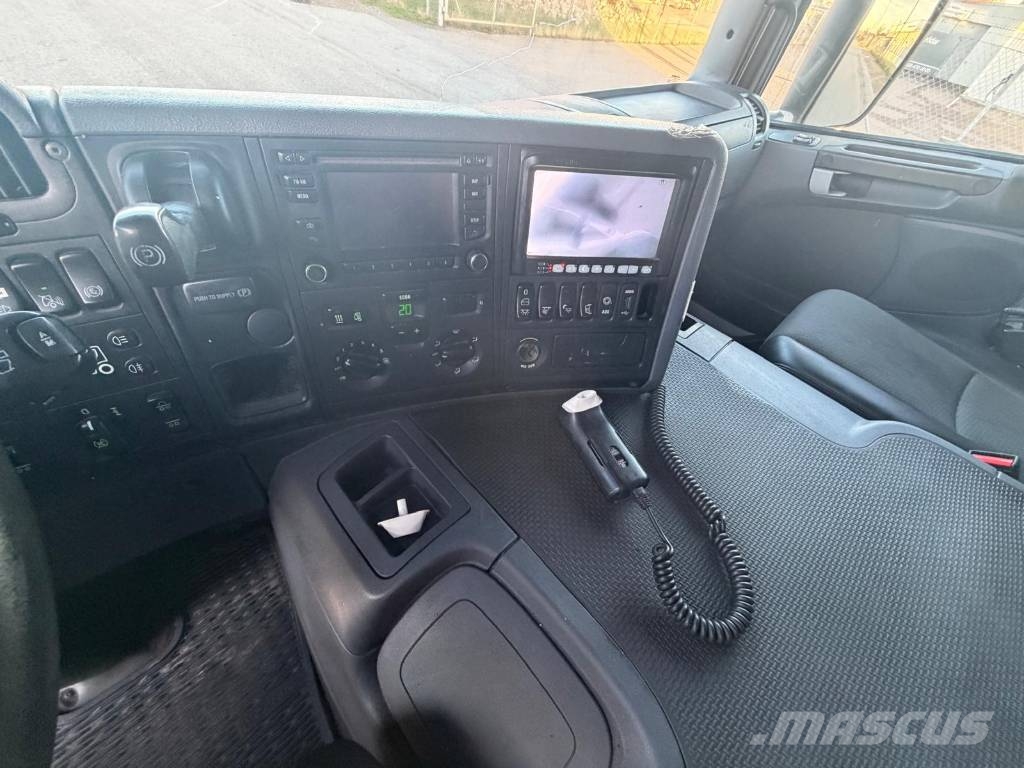 Scania P320LB6X2*4MNB Seria nr 0281 Camion frigorifique