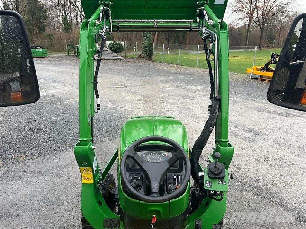 John Deere 3025 E Traktorji