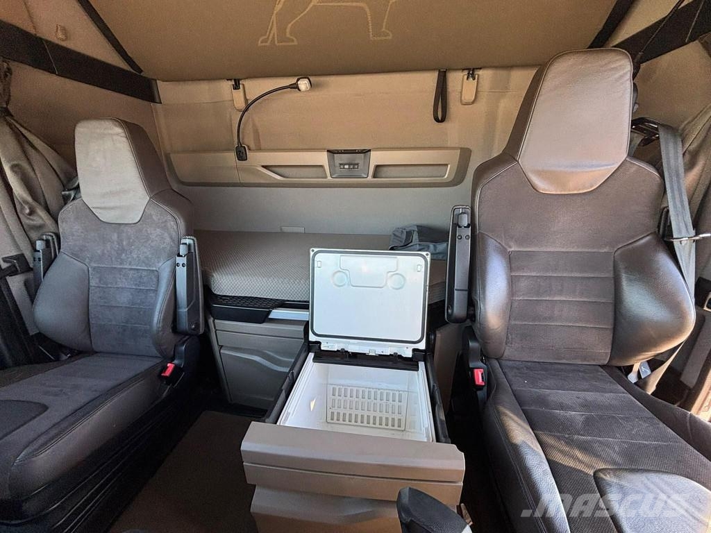 MAN TGX 28.510 6x2 TWIN BED GX CAB / INTARDER / DOUBLE 中古トラクターヘッド | トレーラーヘッド