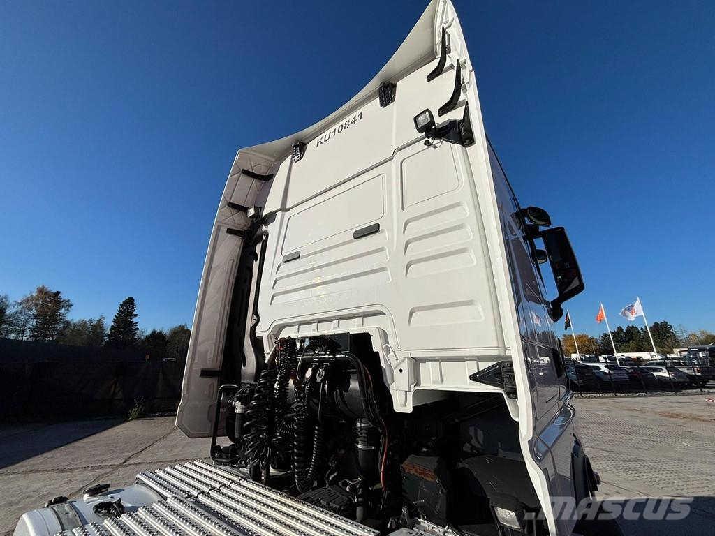 MAN TGX 28.510 6x2 TWIN BED GX CAB / INTARDER / DOUBLE 中古トラクターヘッド | トレーラーヘッド