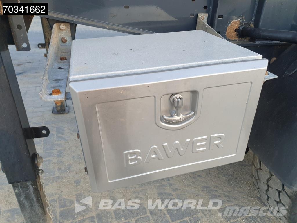 Schwarzmüller SM 25m3 Lift Axle SAF SIO Piekabes pašizgāzēji