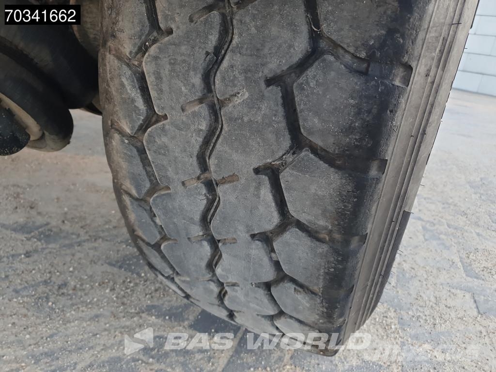 Schwarzmüller SM 25m3 Lift Axle SAF SIO Piekabes pašizgāzēji