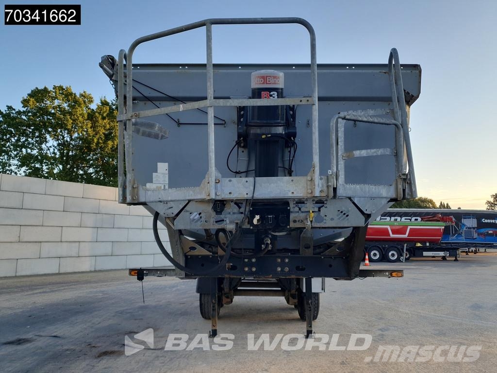 Schwarzmüller SM 25m3 Lift Axle SAF SIO Piekabes pašizgāzēji