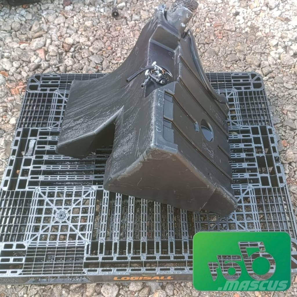 Merlo P25.6 Fuel tank Tank 069910 070119 Raamid