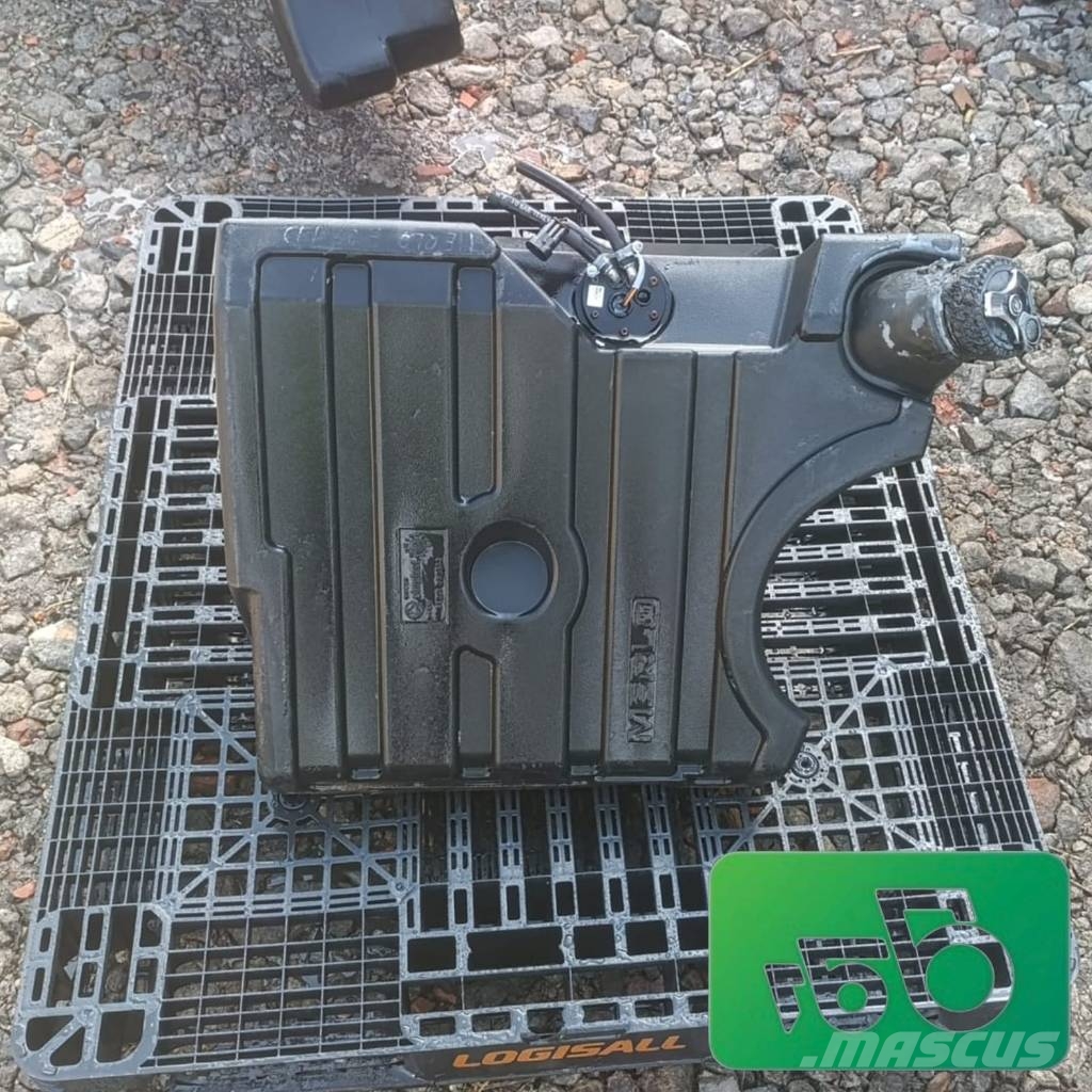 Merlo P25.6 Fuel tank Tank 069910 070119 Raamid