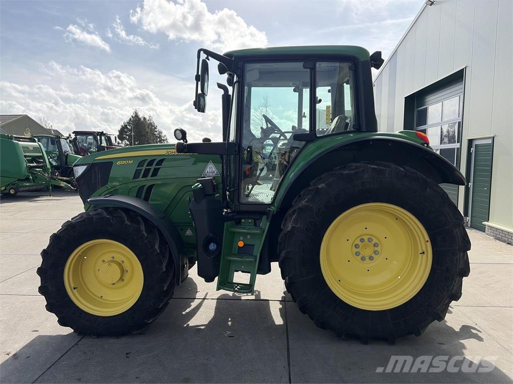 John Deere 6120M AQ TLS Tractoare