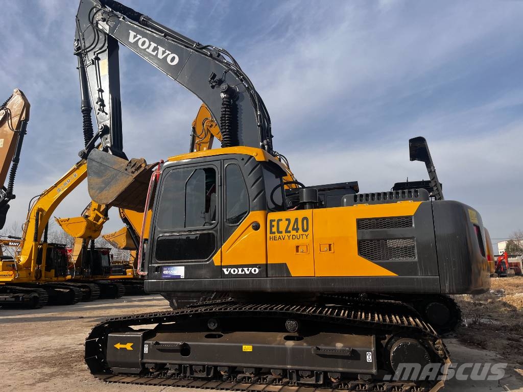 Volvo EC 240 B Gravemaskiner på larvebånd