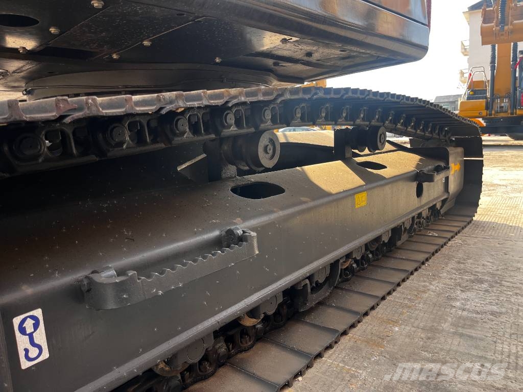Volvo EC 240 B Gravemaskiner på larvebånd