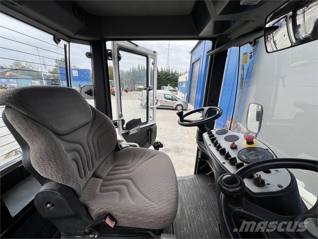 Bomag BW 154 AD-4 Катки тротуарные