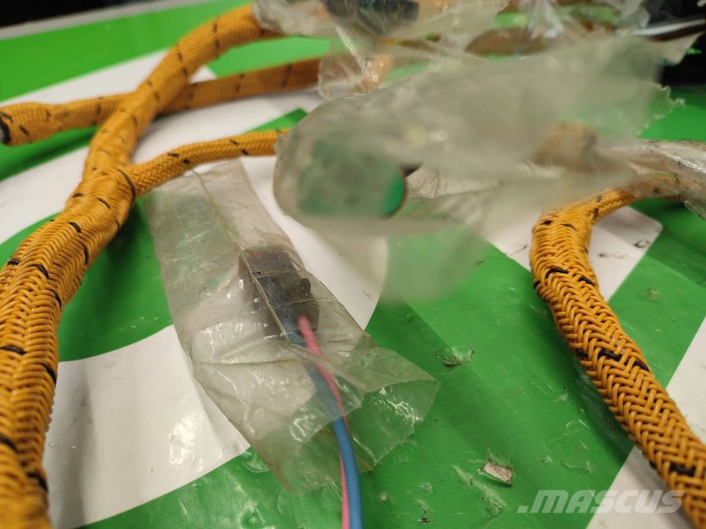 CAT C-12 Electronic Engine Control System Wiring Harne Componentes electrónicos
