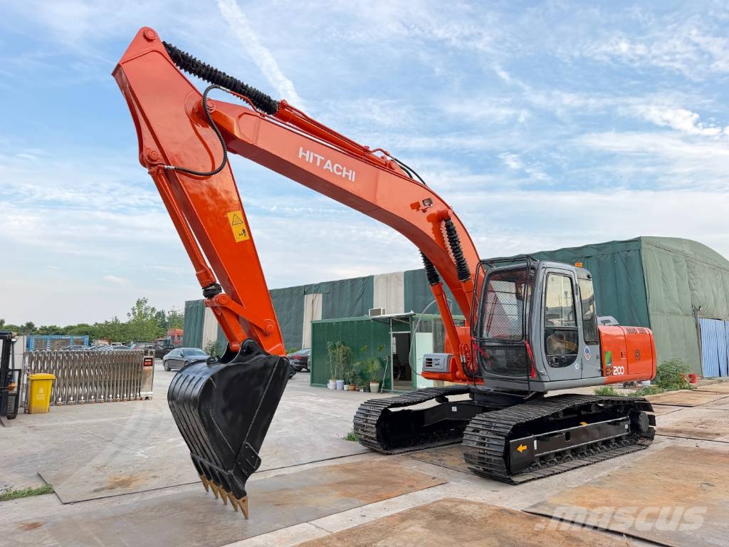 Hitachi EX200 Raupenbagger