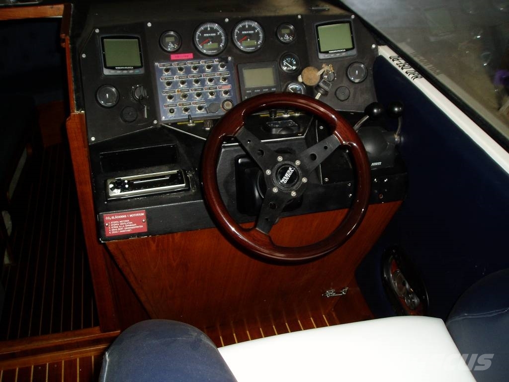 Cobra 38 FD Arbetsbåtar, pråmar och pontoner
