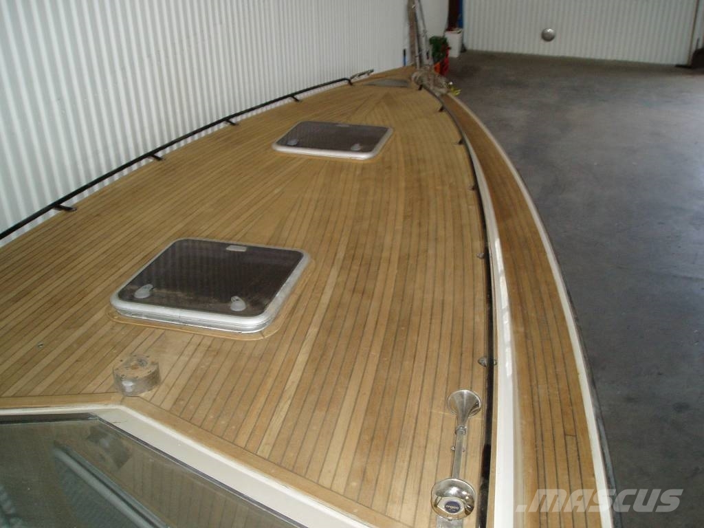 Cobra 38 FD Arbetsbåtar, pråmar och pontoner