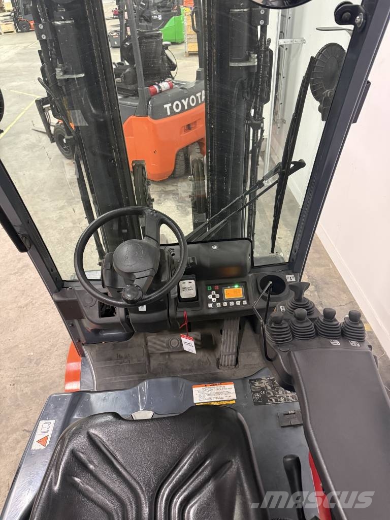 Toyota truck 8FBM20T Elektro Stapler