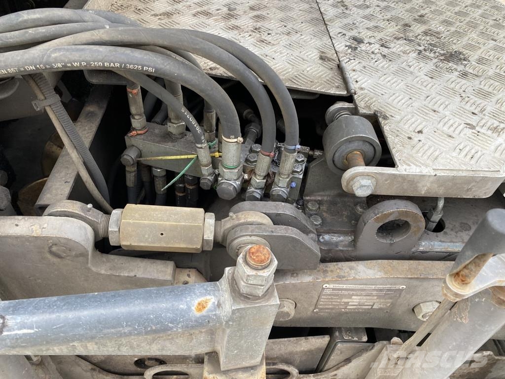 Volvo P7820C Asfaltni finišerji