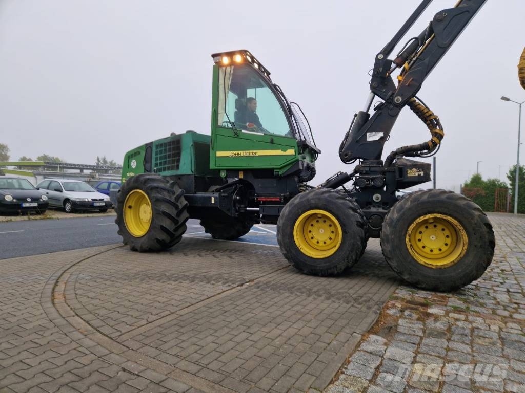 John Deere 1270 D Harwestery