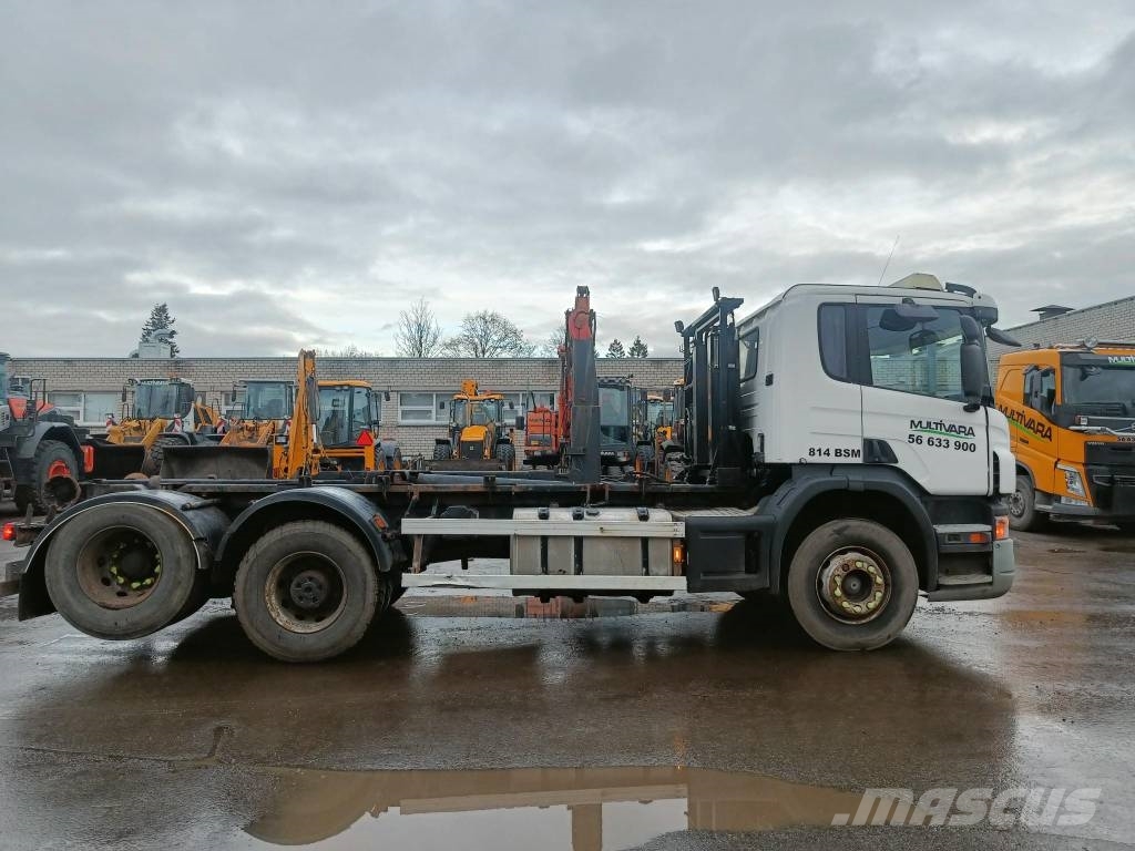 Scania P 420 Vrachtwagen met containersysteem
