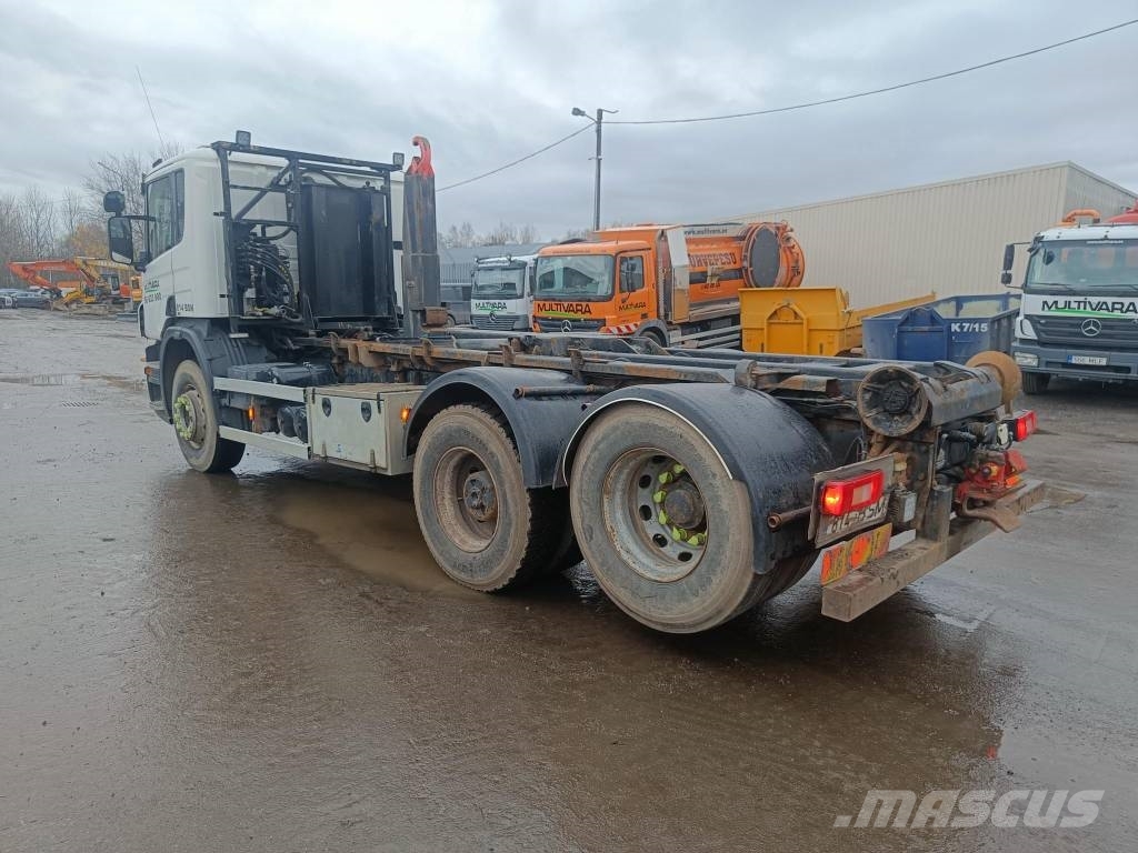 Scania P 420 Vrachtwagen met containersysteem