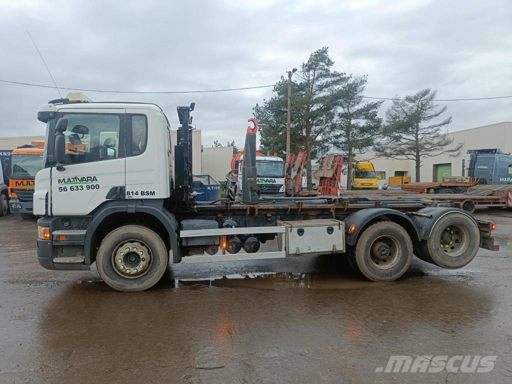 Scania P 420 Vrachtwagen met containersysteem