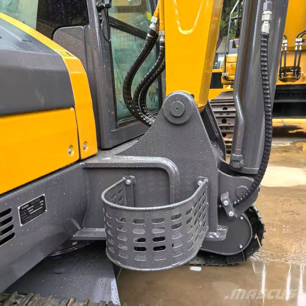 XCMG XE 60 GA 小型挖掘机
