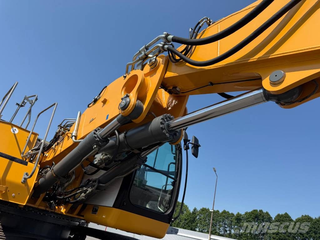 Liebherr R 922 L Bagri goseničarji