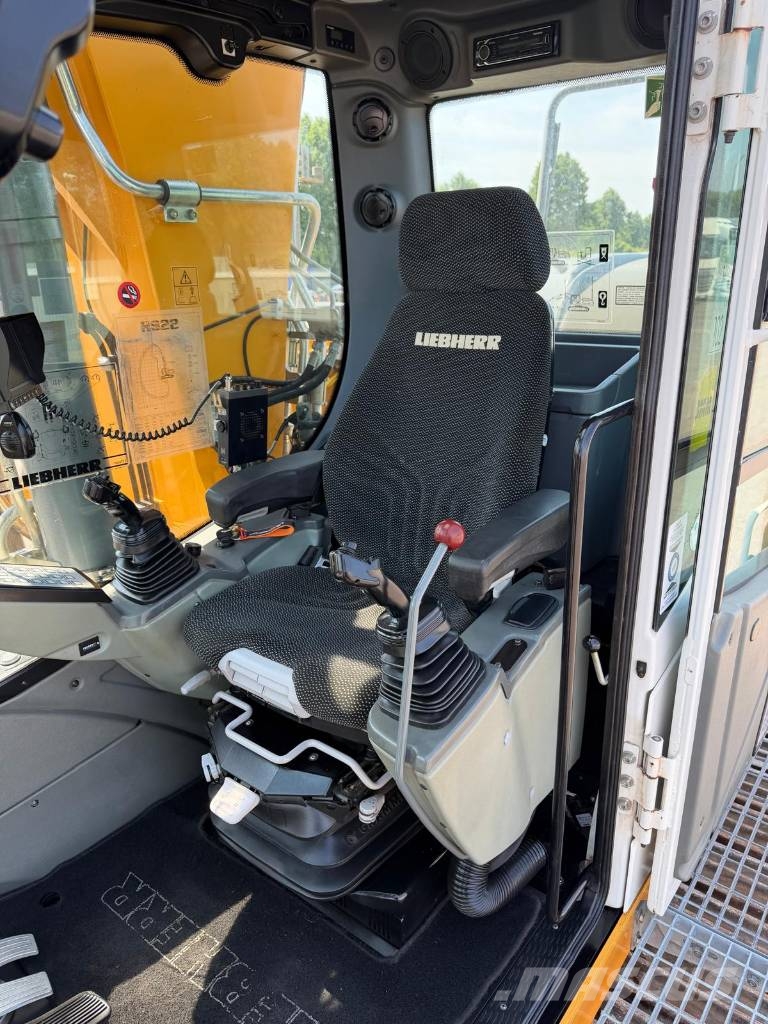 Liebherr R 922 L Bagri goseničarji