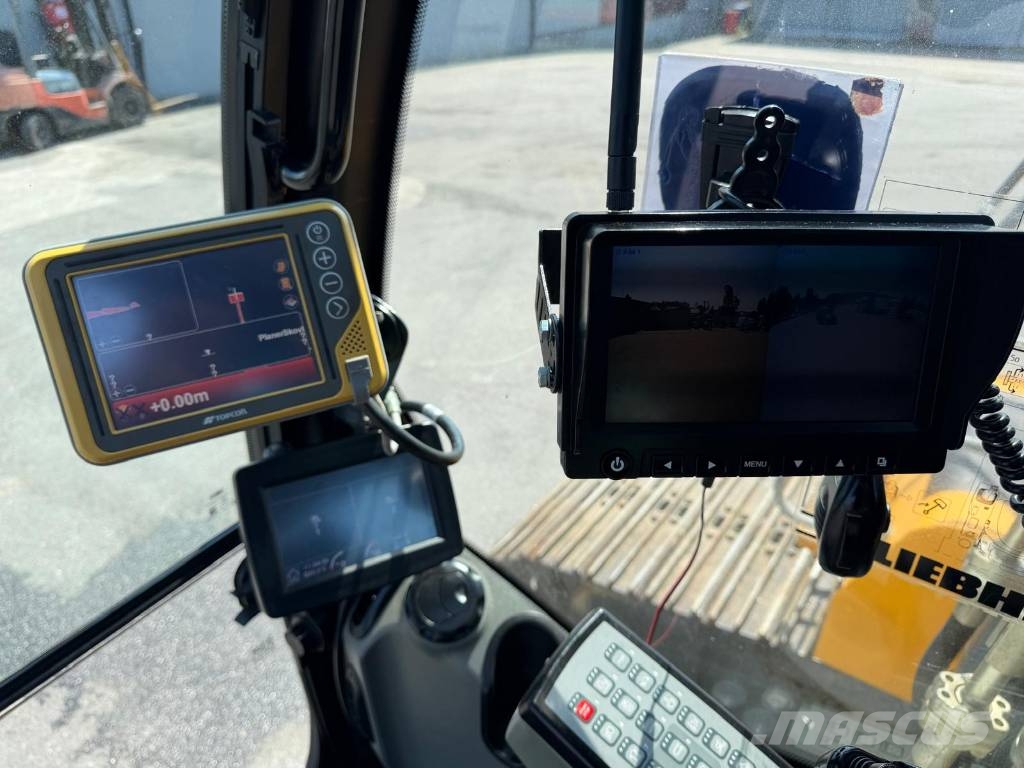Liebherr R 922 L Bagri goseničarji