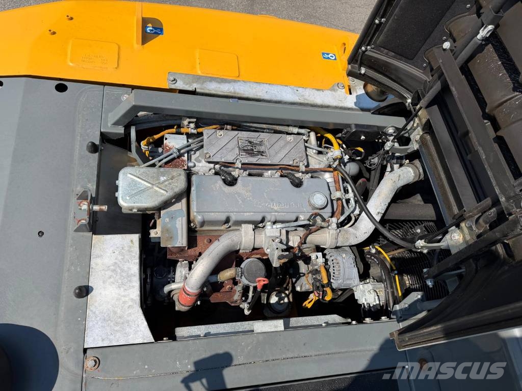 Liebherr R 922 L Bagri goseničarji