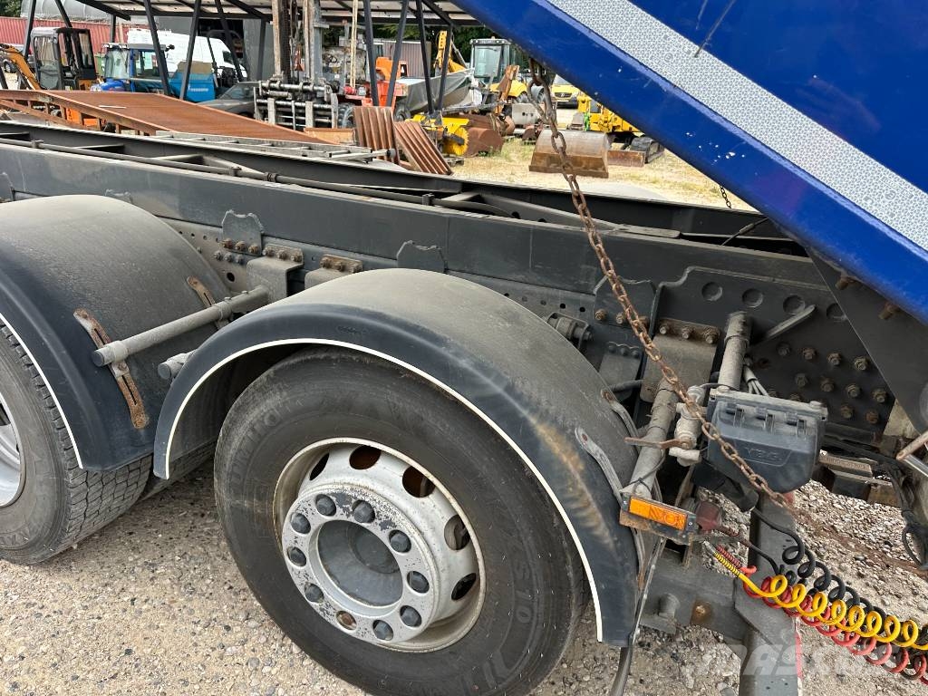 DAF XF 530 6x2 //Volume tipper 45m3 // Trailer 59m3 Camion benne