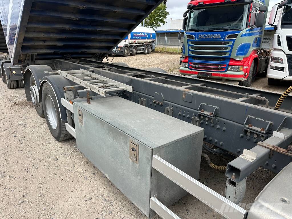 DAF XF 530 6x2 //Volume tipper 45m3 // Trailer 59m3 Camion benne