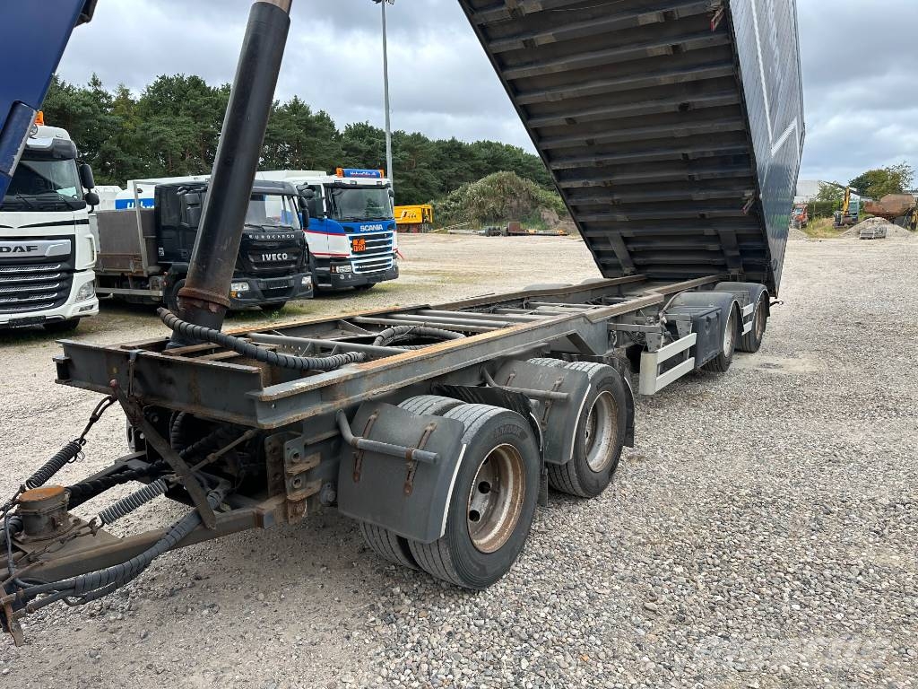 DAF XF 530 6x2 //Volume tipper 45m3 // Trailer 59m3 Camion benne