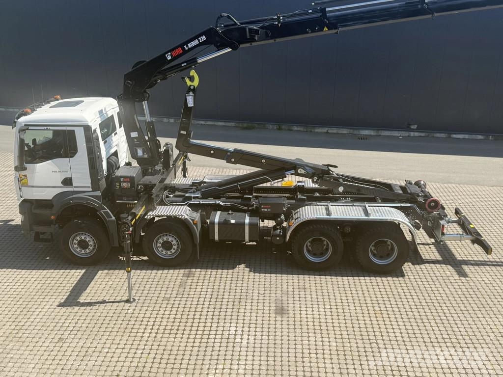 MAN TGS 35.520 TGS 35.520 8x4 Abrollkipper + Kran HIAB Hook lift trucks