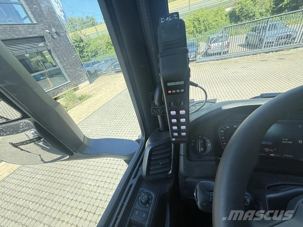 MAN TGS 35.520 TGS 35.520 8x4 Abrollkipper + Kran HIAB شاحنات الرافعات الخطافية