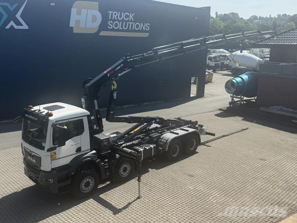 MAN TGS 35.520 TGS 35.520 8x4 Abrollkipper + Kran HIAB شاحنات الرافعات الخطافية