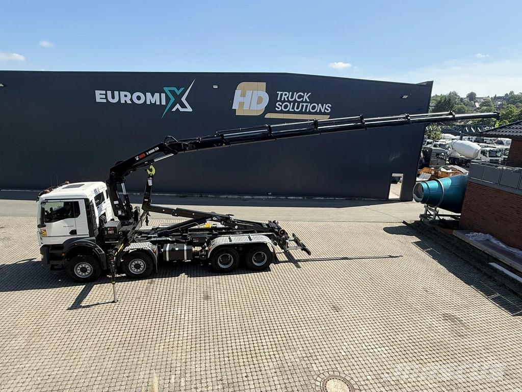 MAN TGS 35.520 TGS 35.520 8x4 Abrollkipper + Kran HIAB شاحنات الرافعات الخطافية