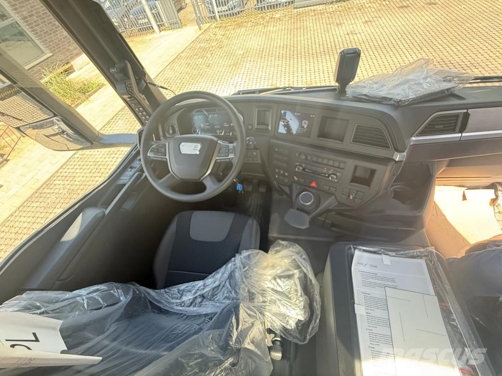 MAN TGS 35.520 TGS 35.520 8x4 Abrollkipper + Kran HIAB Hook lift trucks