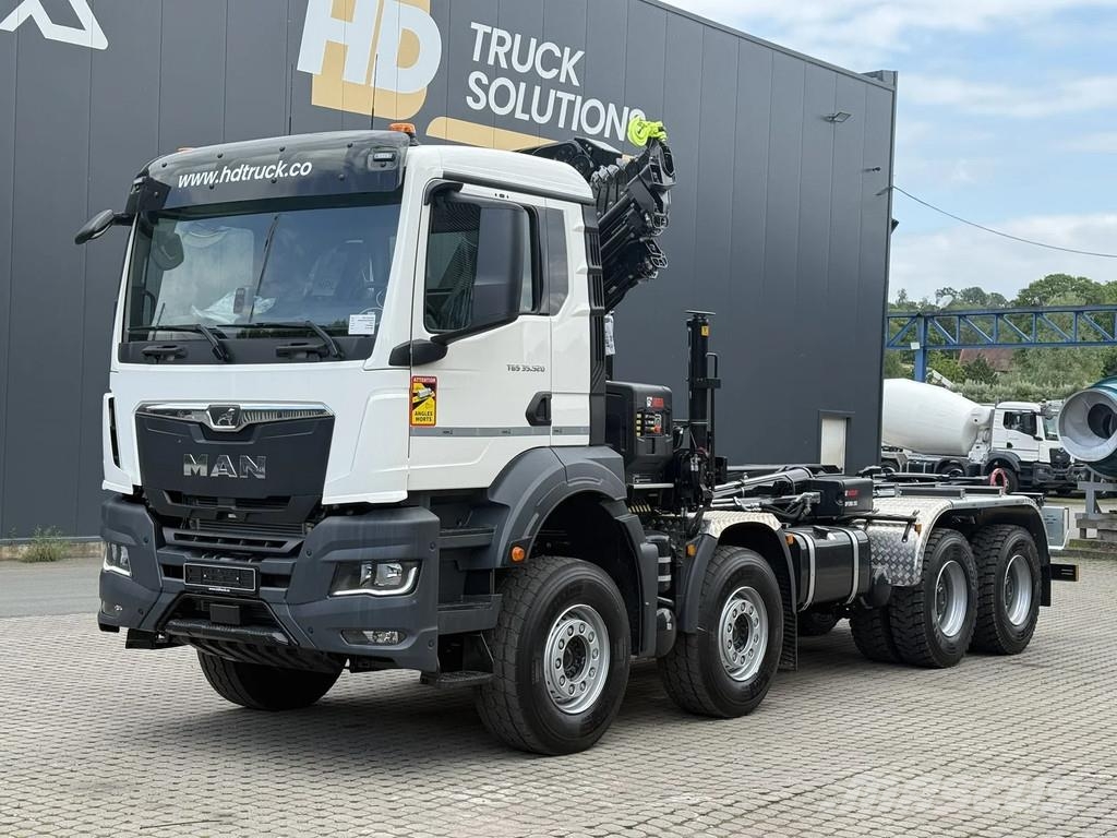 MAN TGS 35.520 TGS 35.520 8x4 Abrollkipper + Kran HIAB شاحنات الرافعات الخطافية