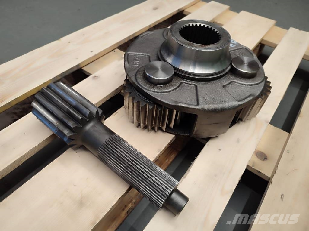 CLAAS Hub reduction gear 4301238H2 Claas Axion 820 Sanzuman