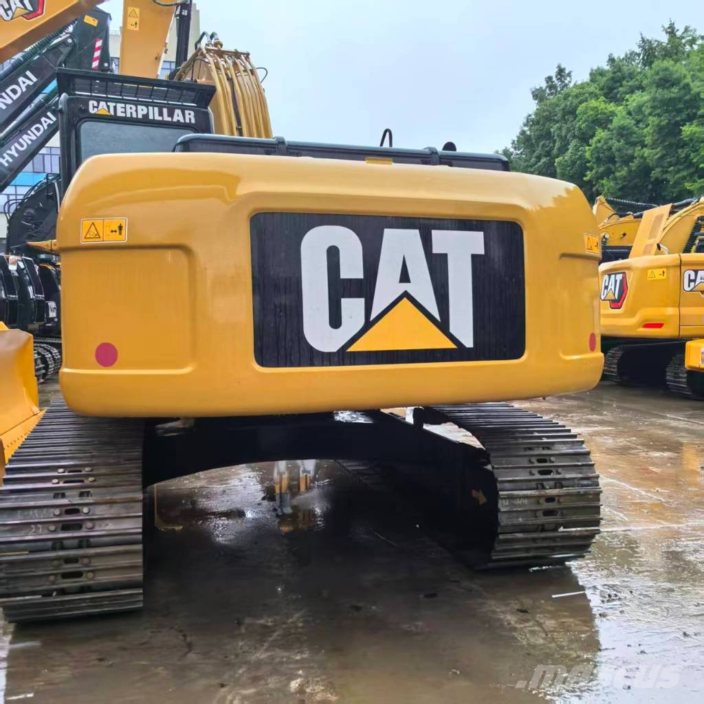 CAT 323 D2 대형 굴삭기 29톤 이상