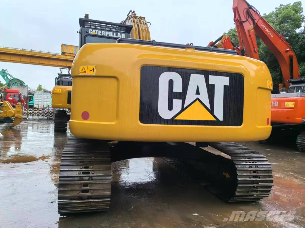 CAT 323 D2 대형 굴삭기 29톤 이상