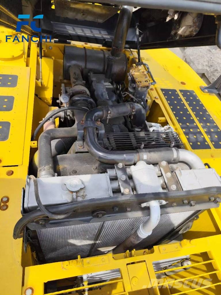 Komatsu PC 240 LC-8 Raupenbagger