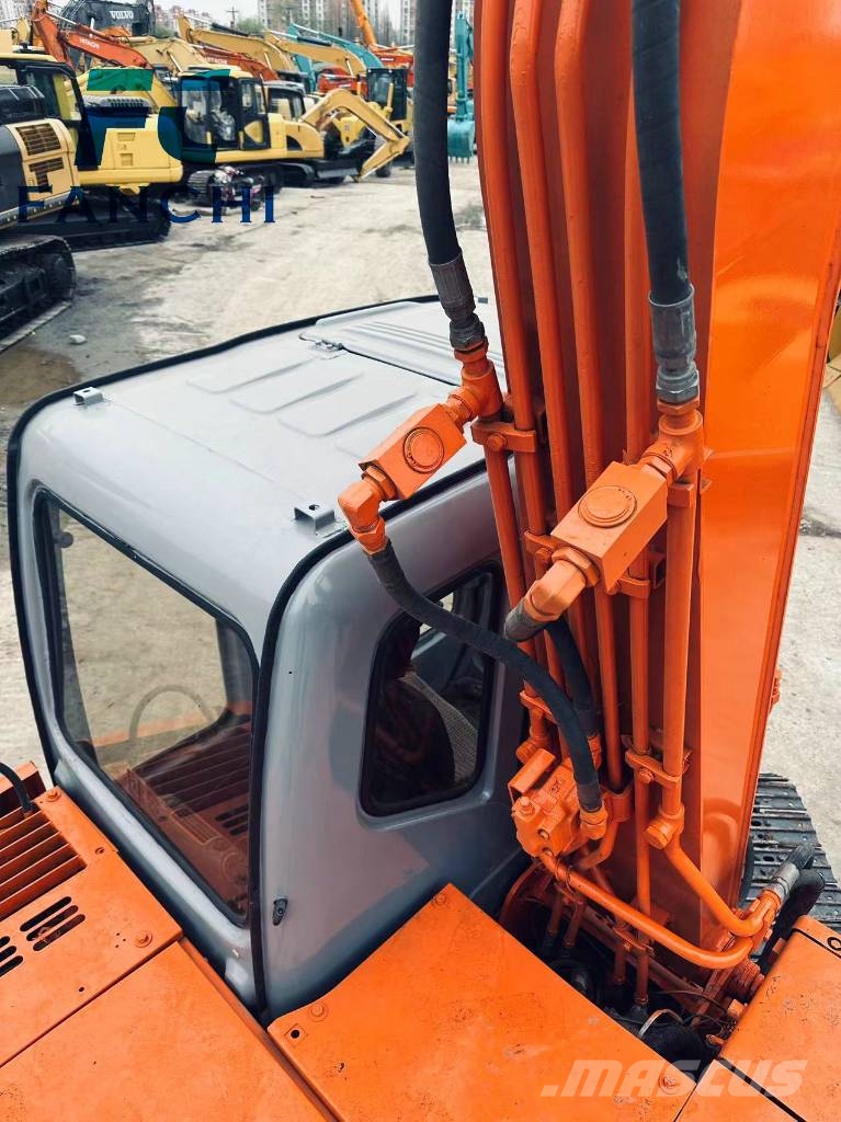 Hitachi EX 60 Мини-экскаваторы
