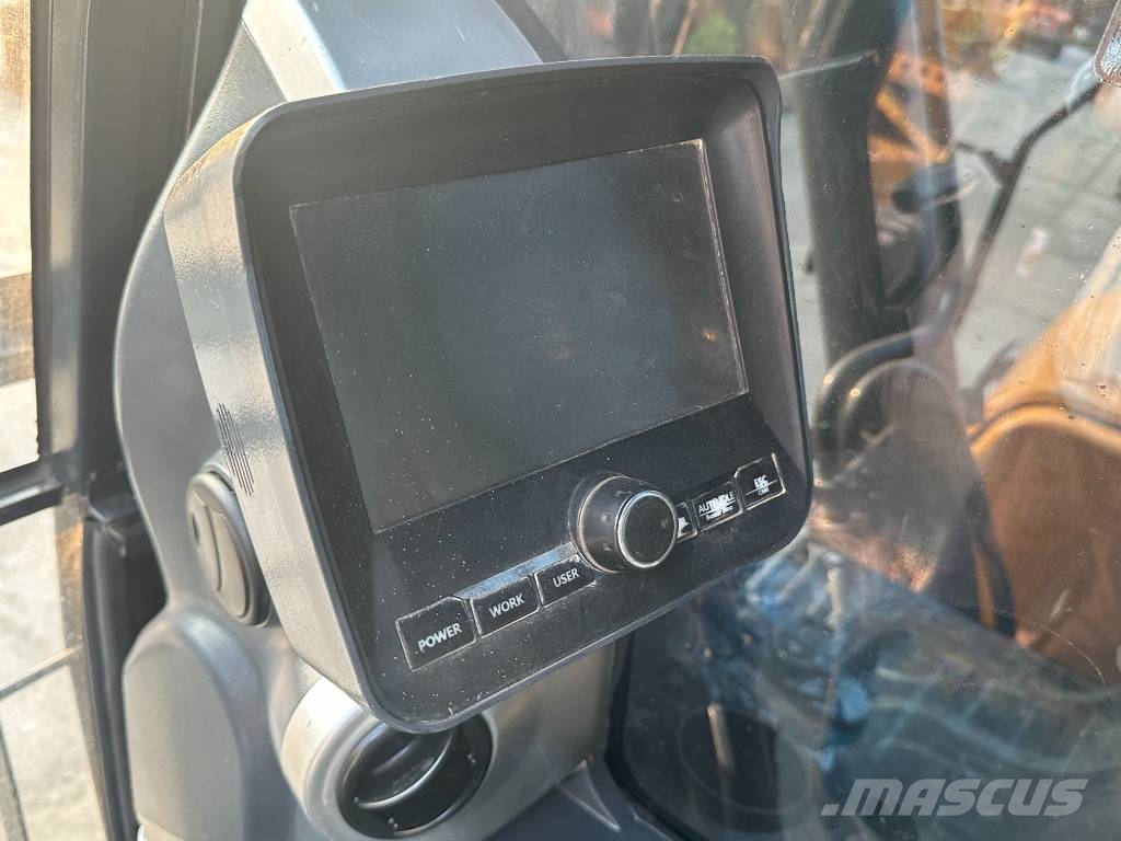Hyundai 305LC-9S made in Korea Гусеничні екскаватори