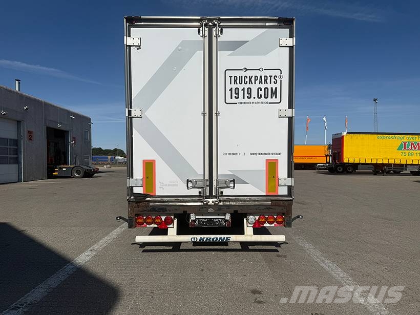 Montenegro Refrigerated trailer / Kühlauflieger نصف مقطورات بدرجة حرارة قابلة للضبط